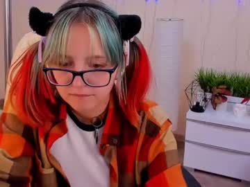 See Coralineyouth1 online Now @ wapcams.cam