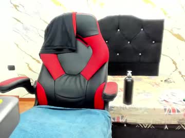 See Danel_2525 online Now @ wapcams.cam