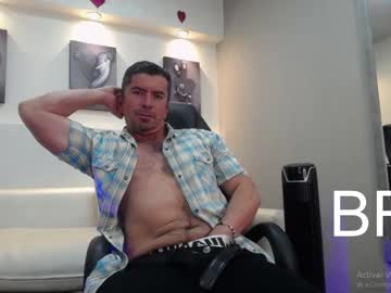 See Juank_fit45 online Now @ wapcams.cam