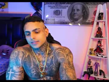 See Logan_hugh8 online Now @ wapcams.cam