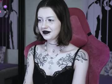 See Prettybones online Now @ wapcams.cam