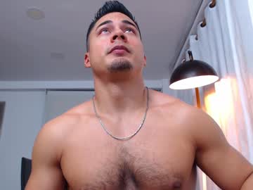 See Thekingerick online Now @ wapcams.cam